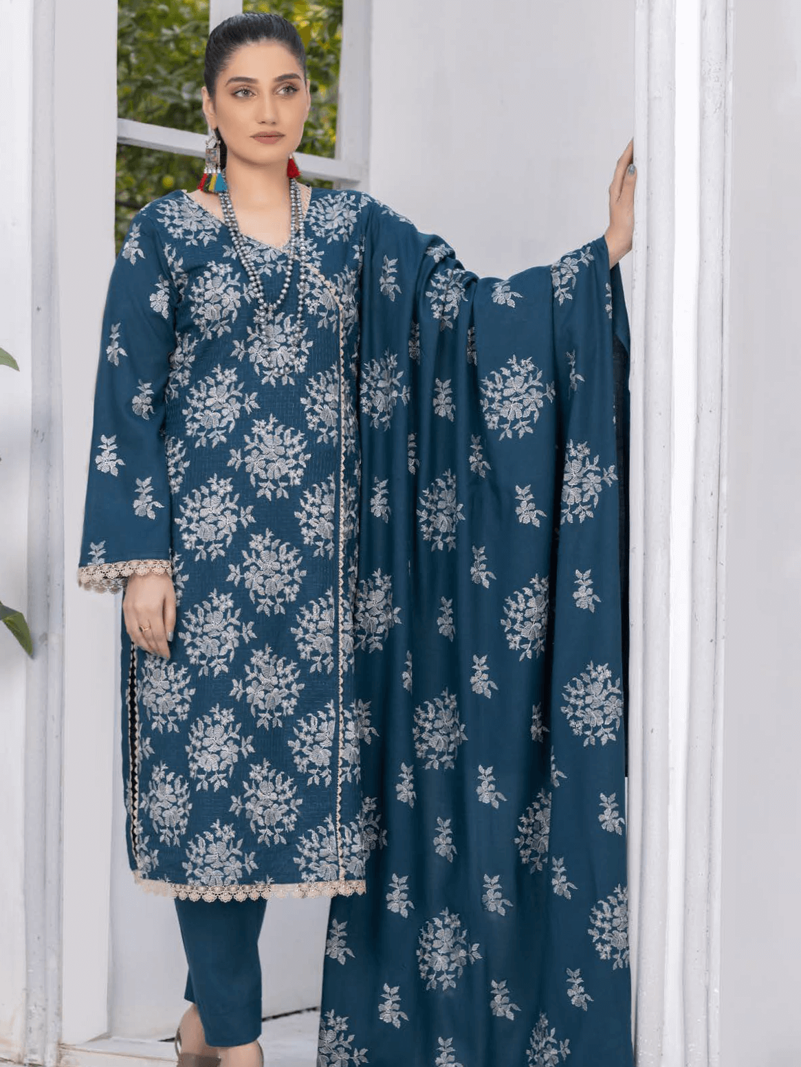 Gul Bano by Manizay Premium Embroidered Dhanak Unstitched 3Pc Suit M-08