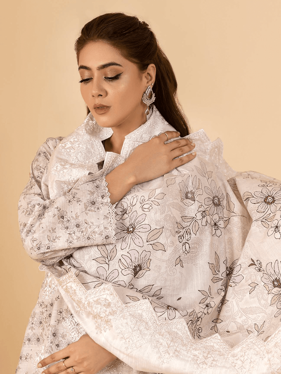 Mumtaz by Manizay Premium Embroidered Khaddar Unstitched 3Pc Suit M-08