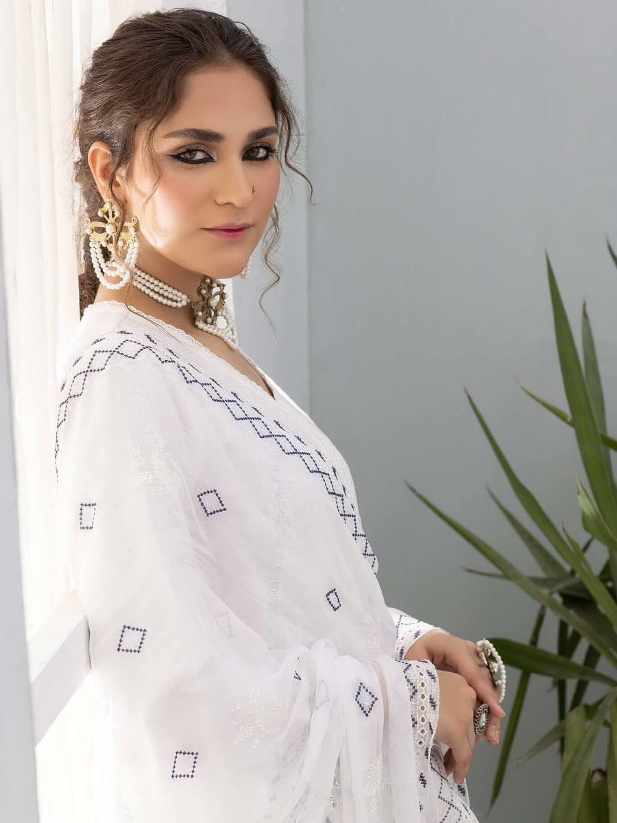 Gulfaam by Manizay Embroidered Karandi Unstitched 3Pc Suit M-10