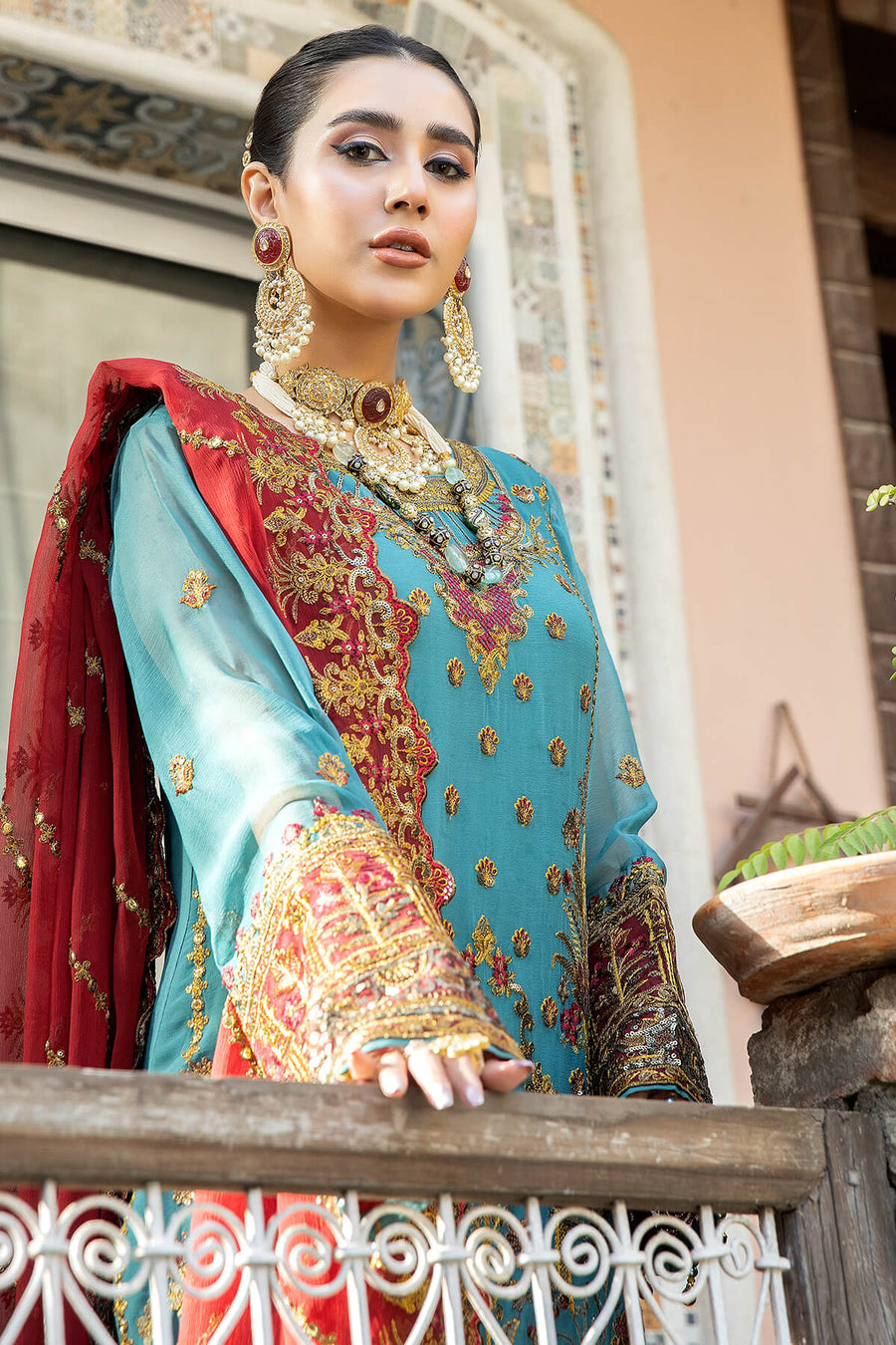 De Lambent Majestic by Imrozia Premium Embroidered Chiffon 3Pc M-36 AVA