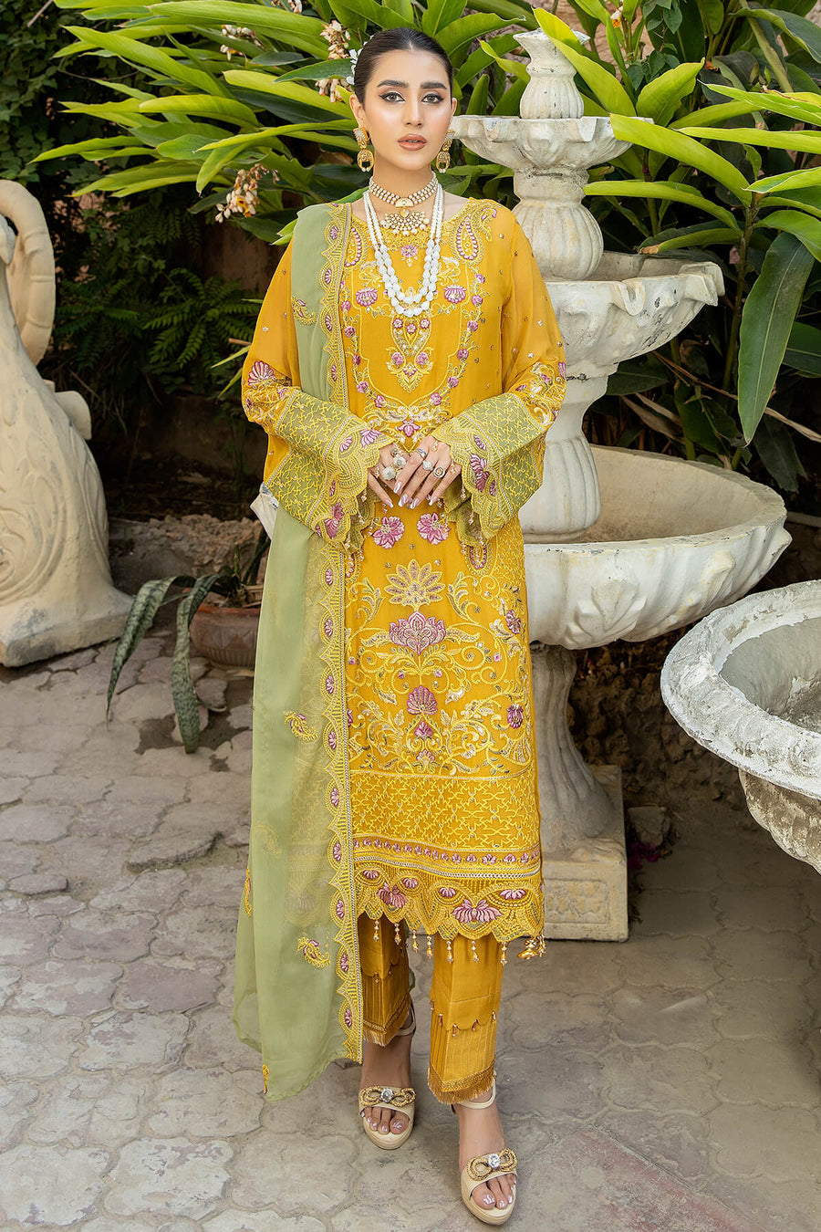 De Lambent Majestic by Imrozia Premium Embroidered Chiffon 3Pc M-39 LIA