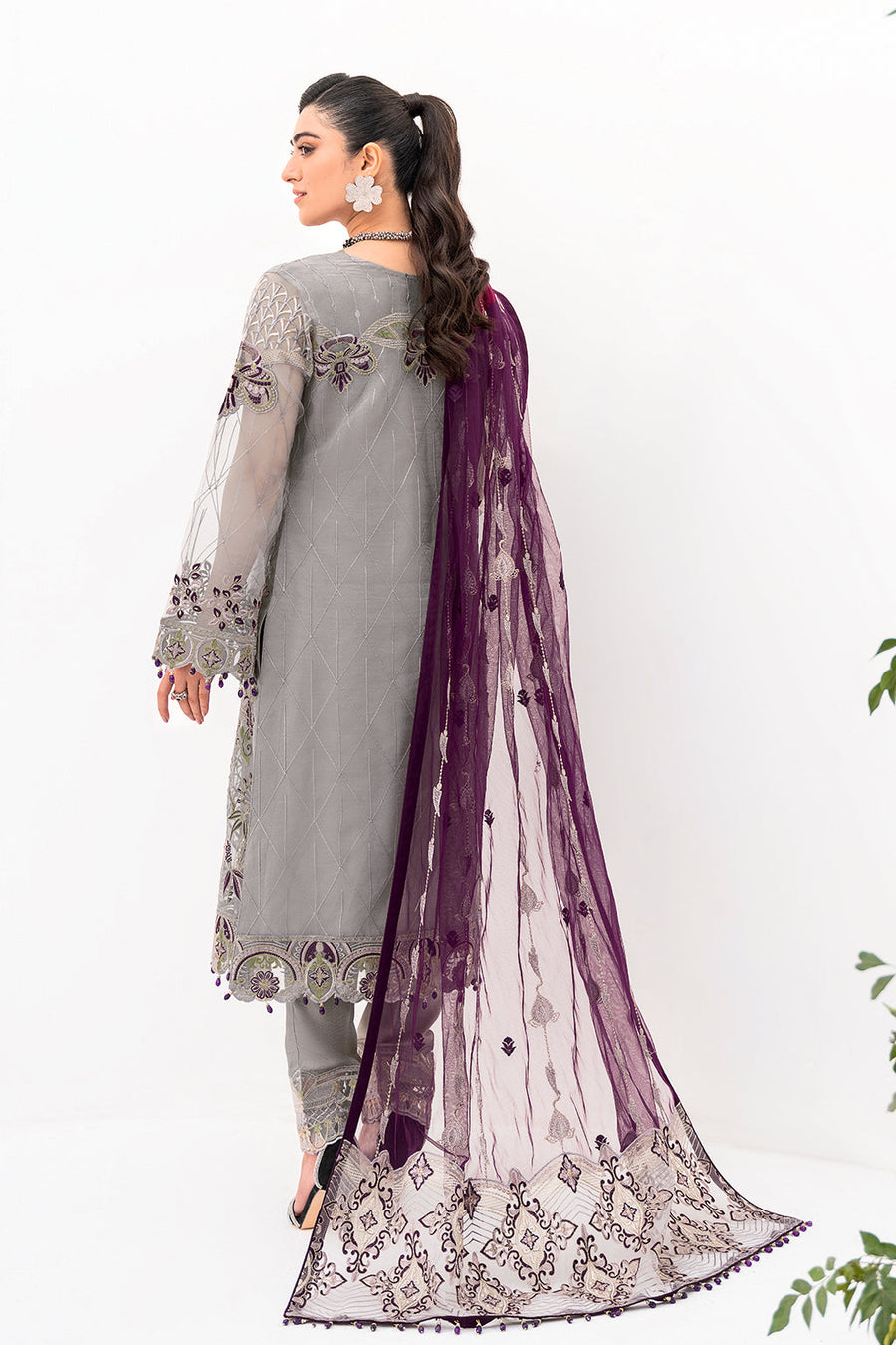 Ramsha Minhal Vol-08 Embroidered Organza Unstitched 3Pc Suit M-801
