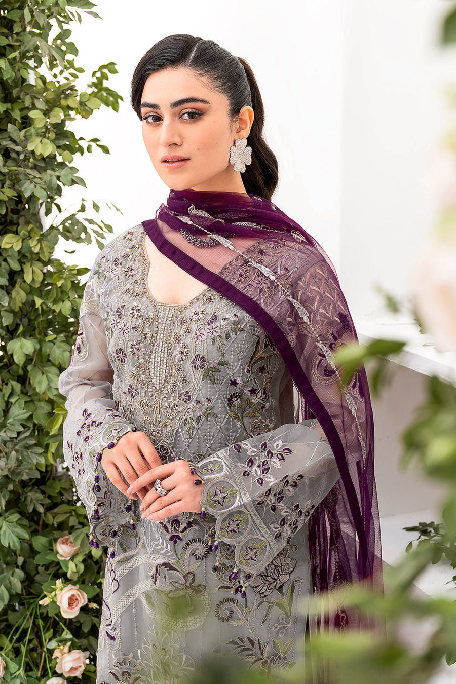 Ramsha Minhal Vol-08 Embroidered Organza Unstitched 3Pc Suit M-801