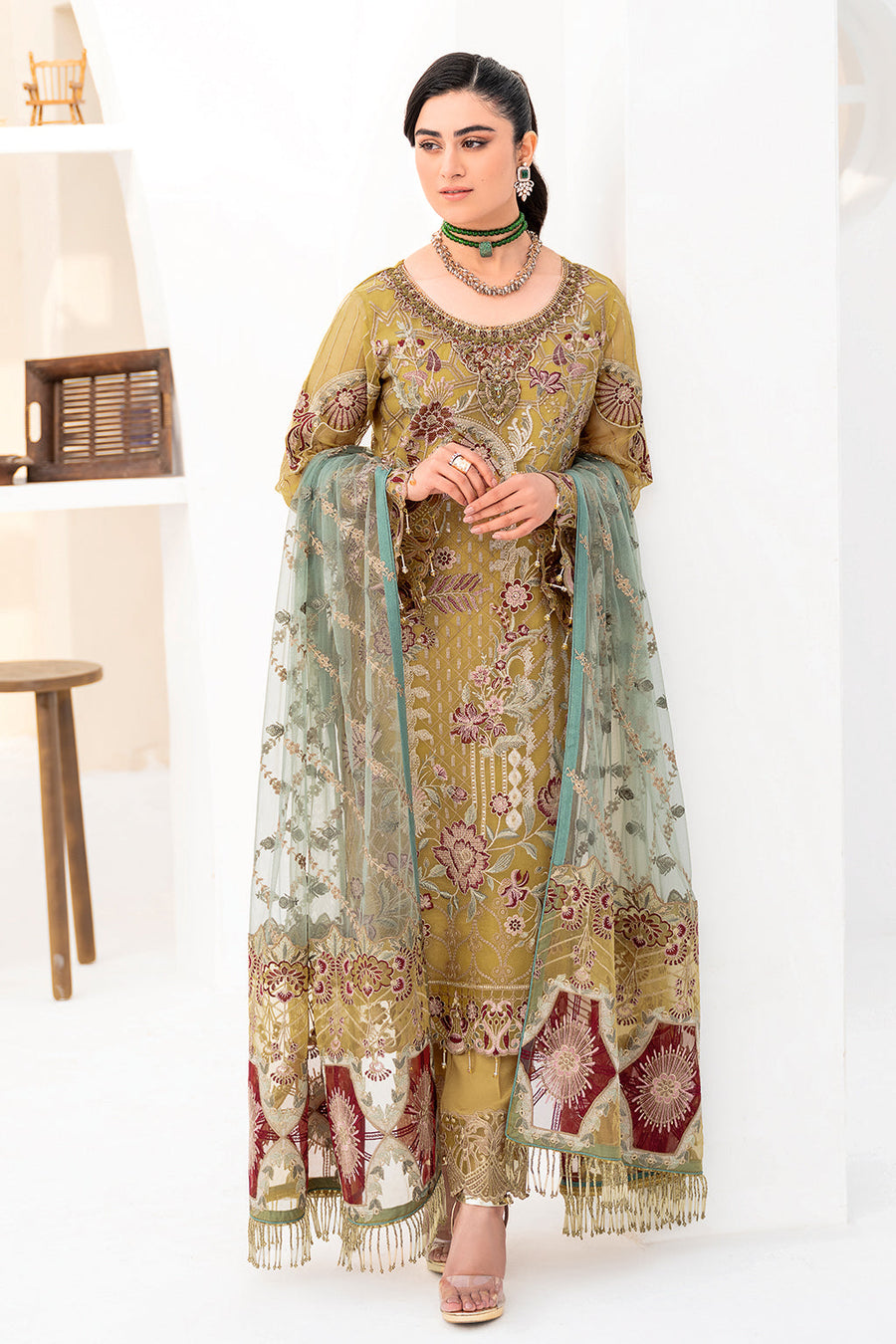 Ramsha Minhal Vol-08 Embroidered Organza Unstitched 3Pc Suit M-805