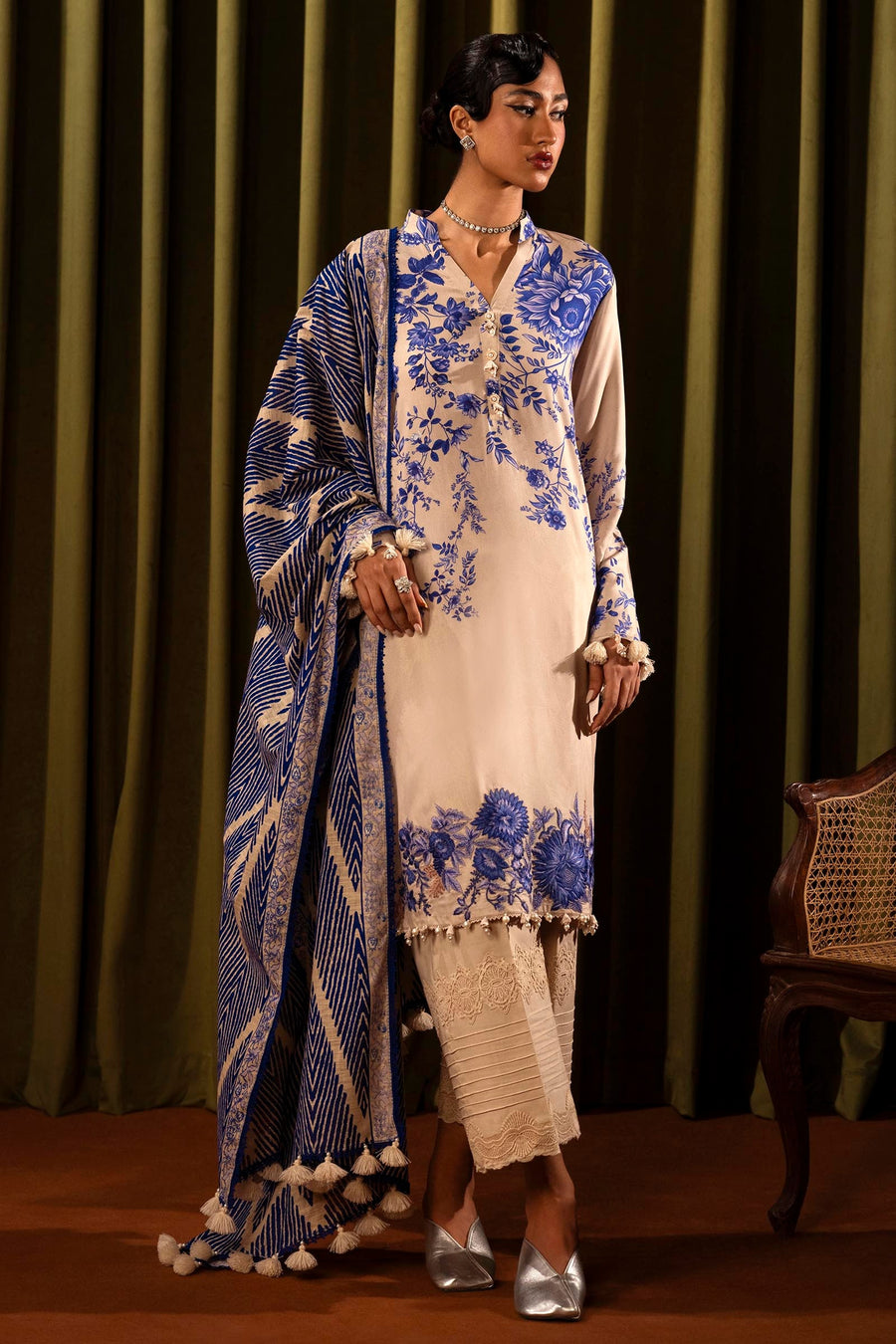 Muzlin by Sana Safinaz Embroidered Linen Unstitched 3Pc Suit D-18A