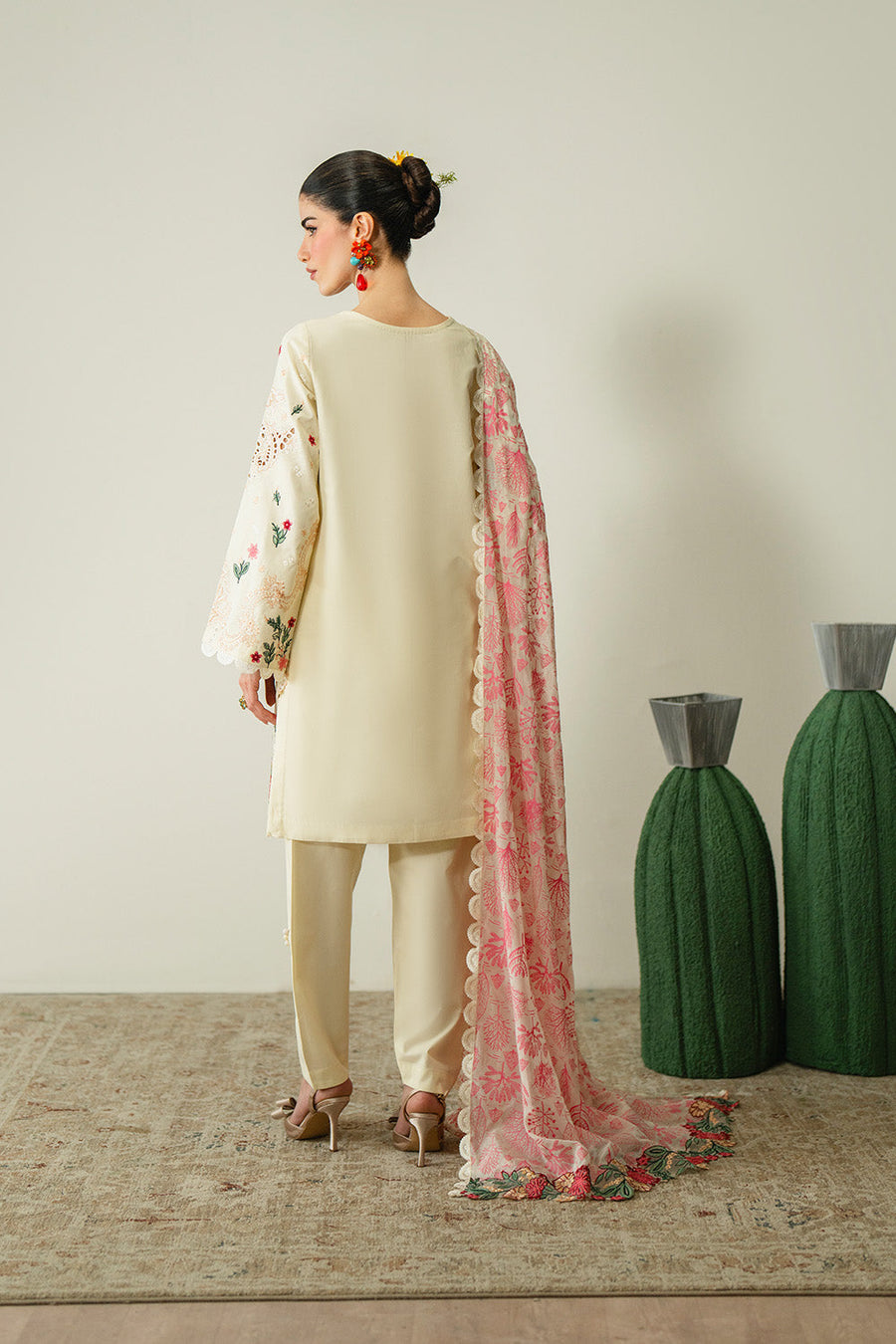 Zariya Zaira Embroidered Luxury Lawn Unstitched 3Pc Suit ZB6S106 MAIA