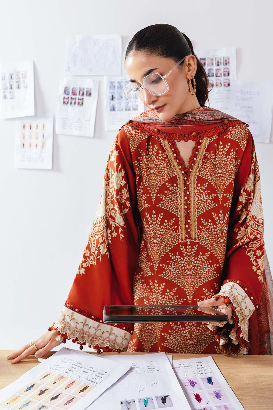 Maria.B M.Basics Printed Linen Unstitched 3Pc Suit MB-CUS25-1108-B