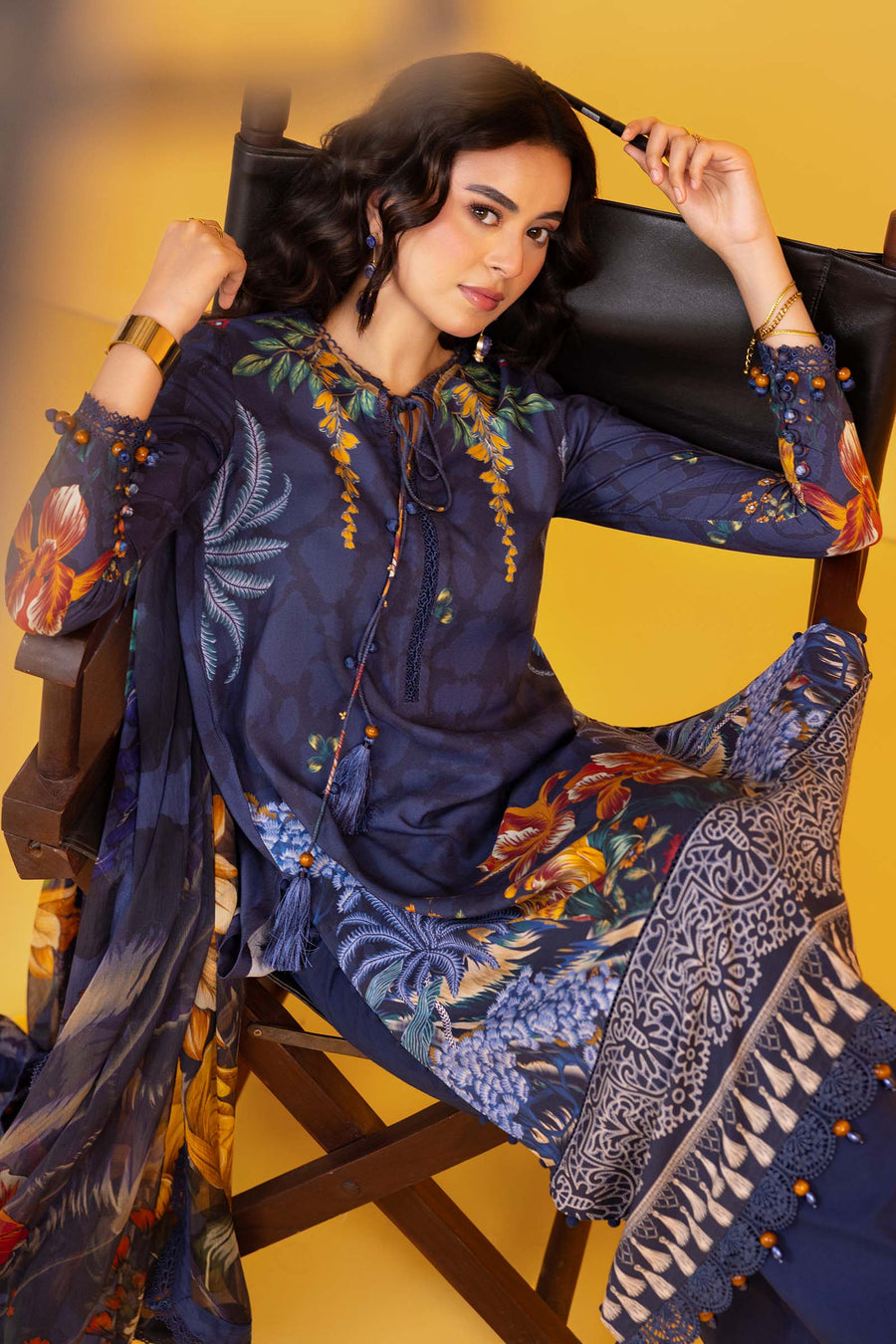Maria.B M.Basics Printed Linen Unstitched 3Pc Suit MB-CUS25-1109-B
