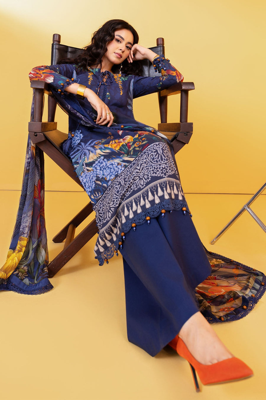 Maria.B M.Basics Printed Linen Unstitched 3Pc Suit MB-CUS25-1109-B