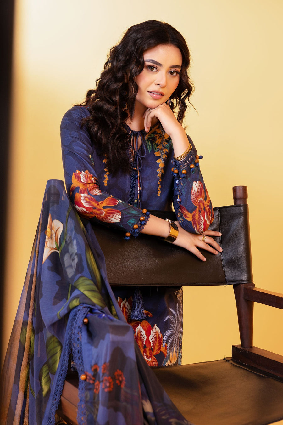 Maria.B M.Basics Printed Linen Unstitched 3Pc Suit MB-CUS25-1109-B