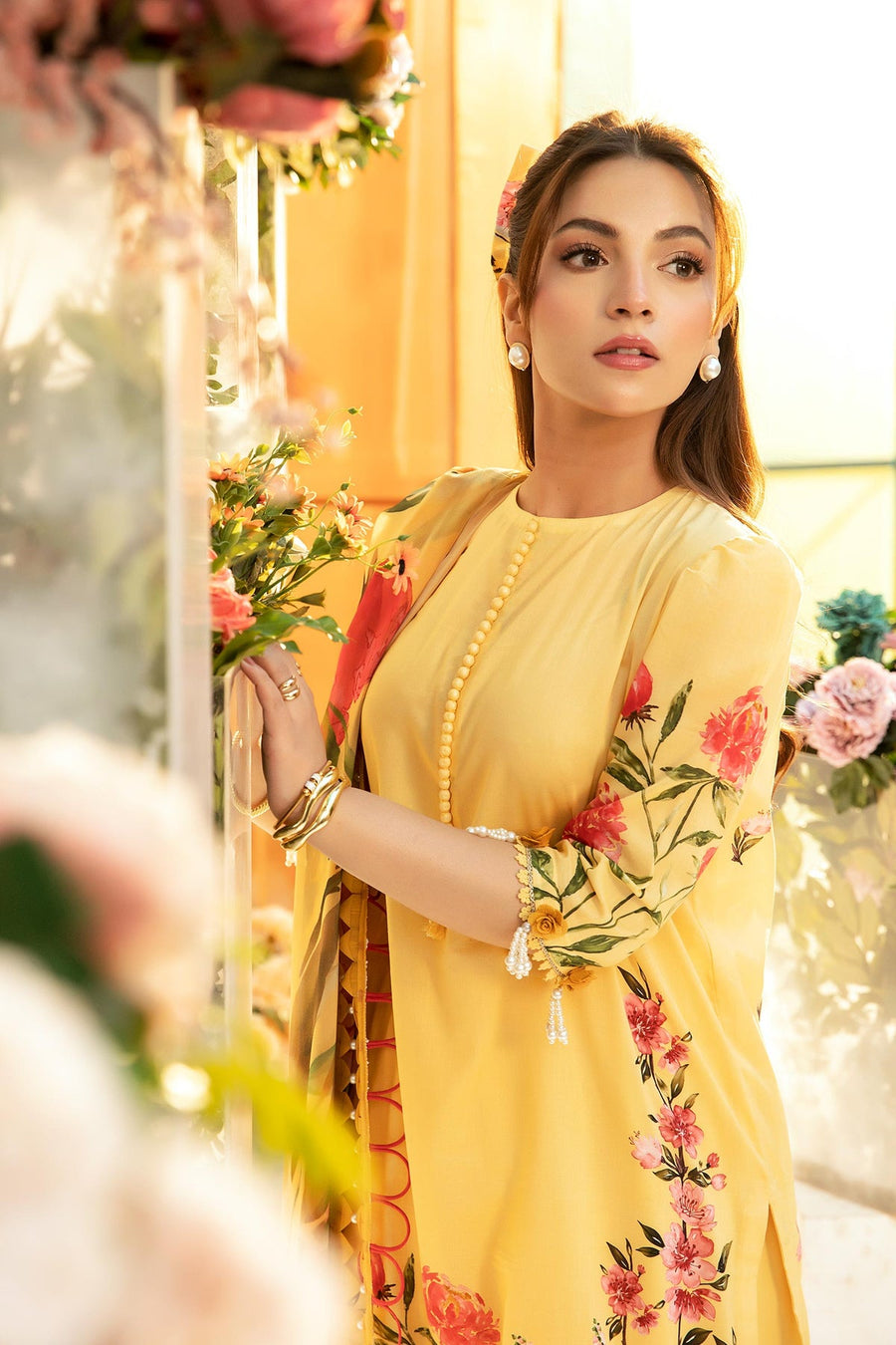 Maria.B M.Basics Embroidered Lawn Unstitched 3Pc Suit MB-CUS25-701A