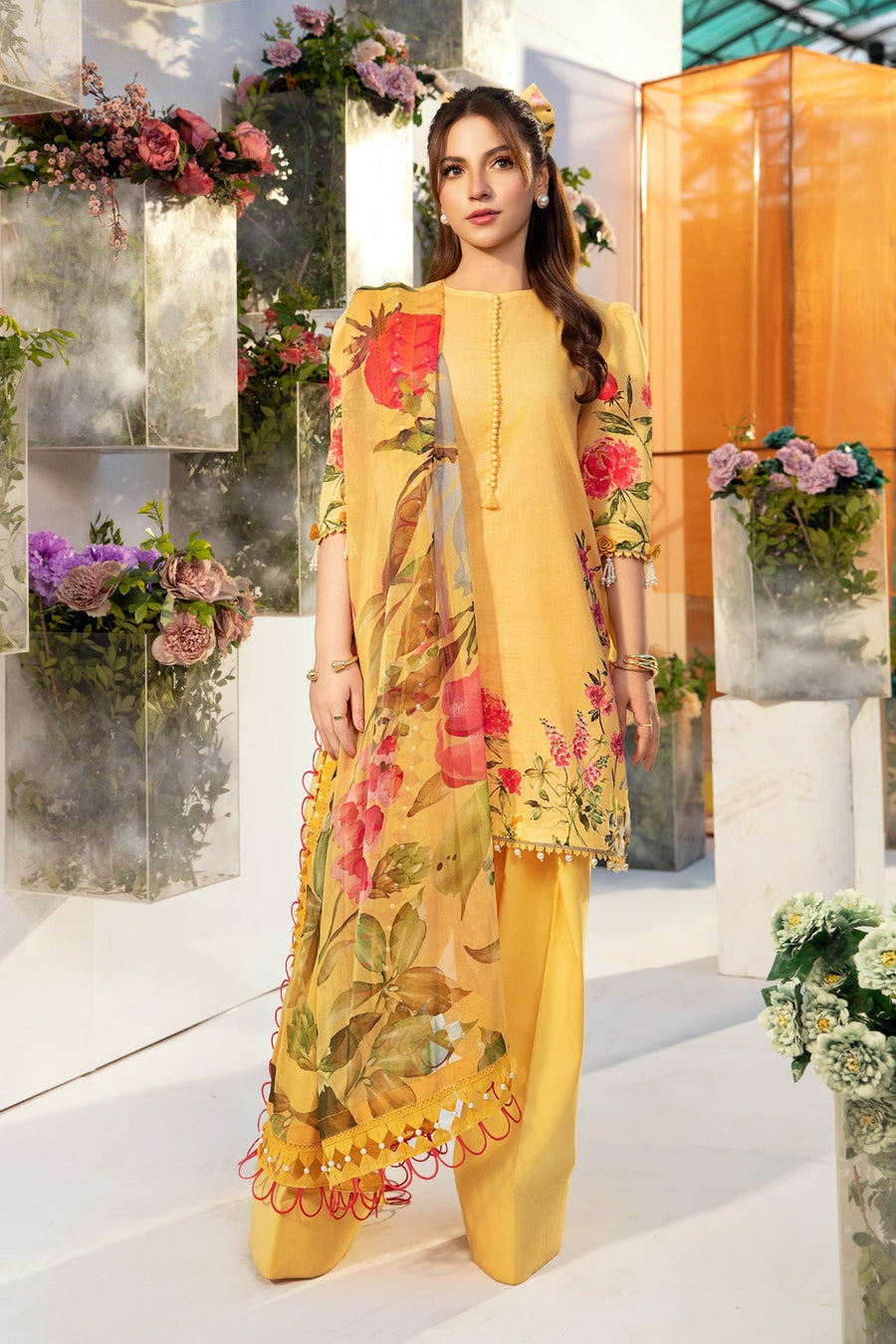 Maria.B M.Basics Embroidered Lawn Unstitched 3Pc Suit MB-CUS25-701A