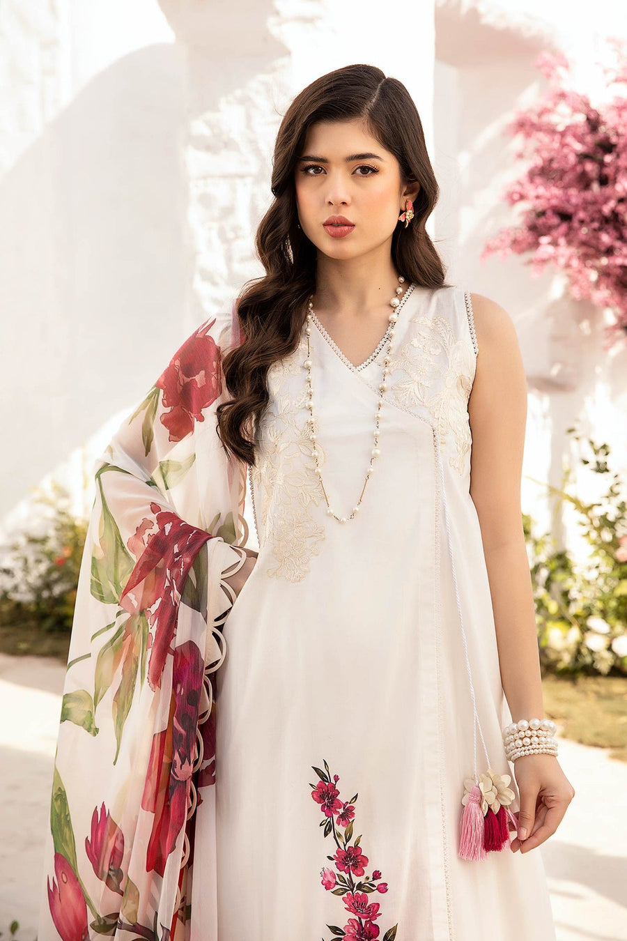 Maria.B M.Basics Embroidered Lawn Unstitched 3Pc Suit MB-CUS25-701B