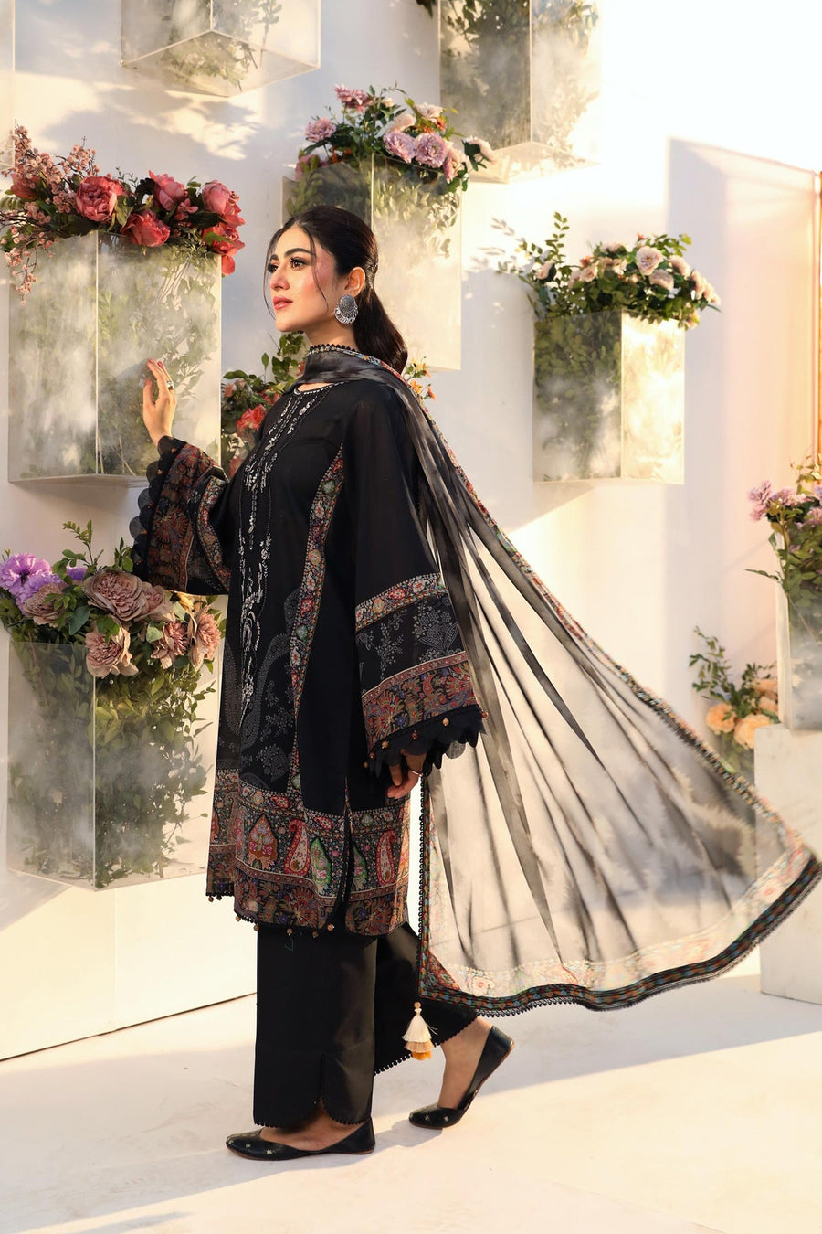 Maria.B M.Basics Embroidered Lawn Unstitched 3Pc Suit MB-CUS25-703A