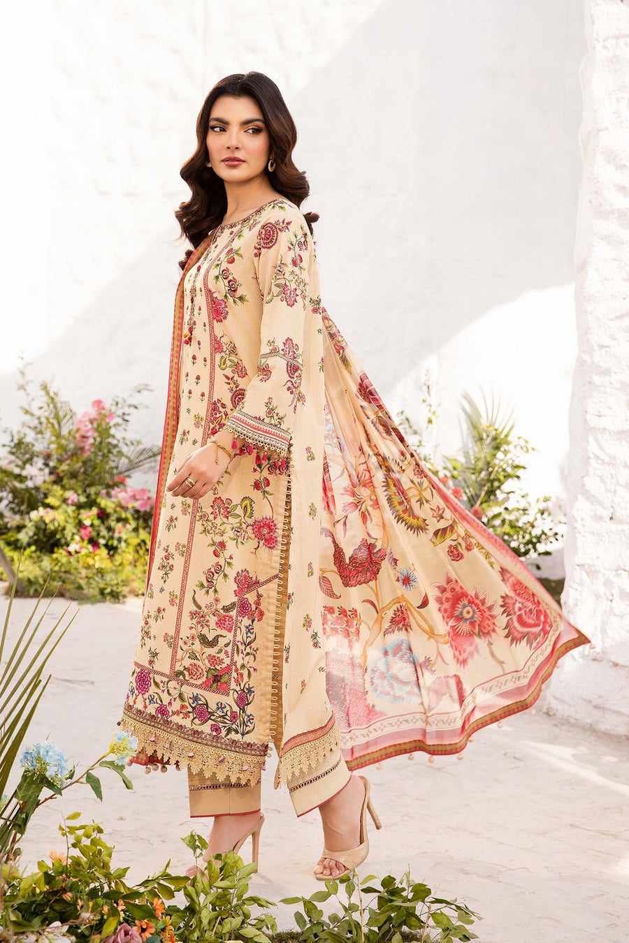 Maria.B M.Basics Embroidered Lawn Unstitched 3Pc Suit MB-CUS25-705A