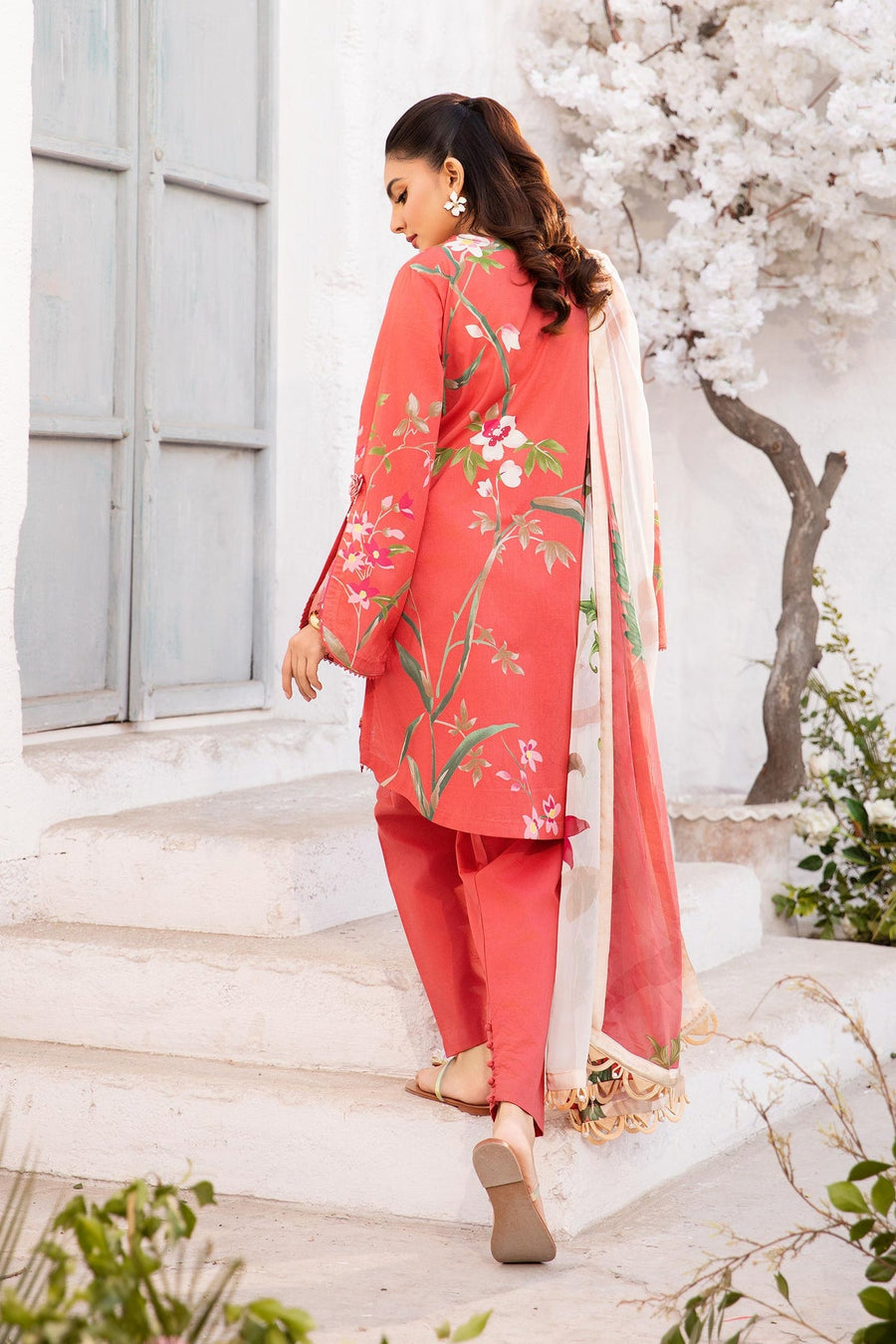 Maria.B M.Basics Embroidered Lawn Unstitched 3Pc Suit MB-CUS25-707B