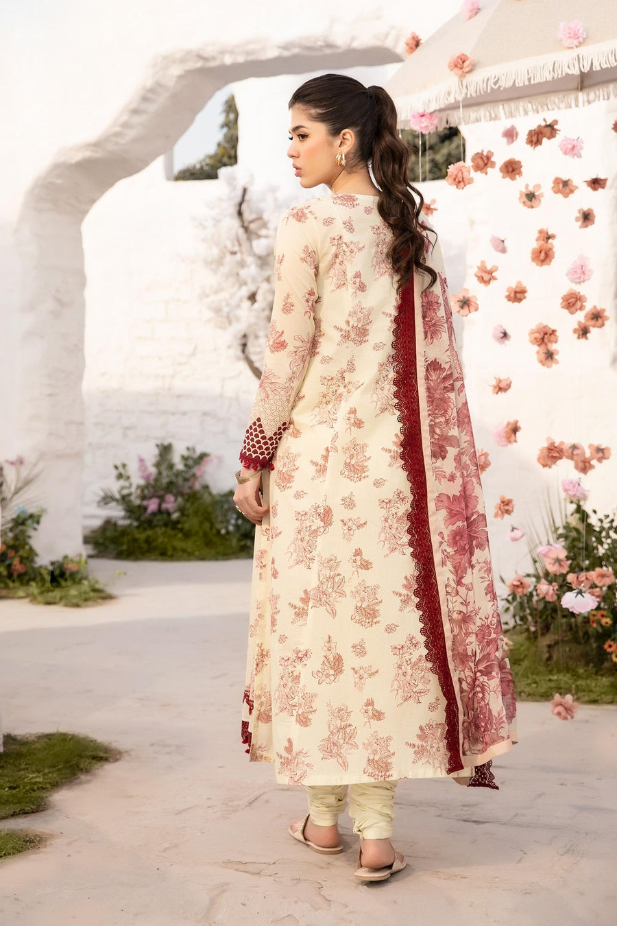 Maria.B M.Basics Embroidered Lawn Unstitched 3Pc Suit MB-CUS25-708A