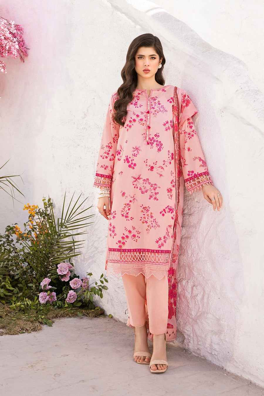 Maria.B M.Basics Embroidered Lawn Unstitched 3Pc Suit MB-CUS25-709A