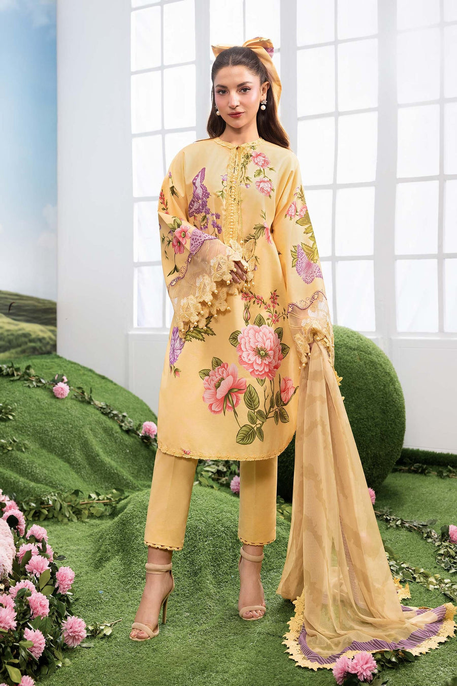 Maria.B M.Basics Embroidered Lawn Unstitched 3Pc Suit MB-CUSV14-04B