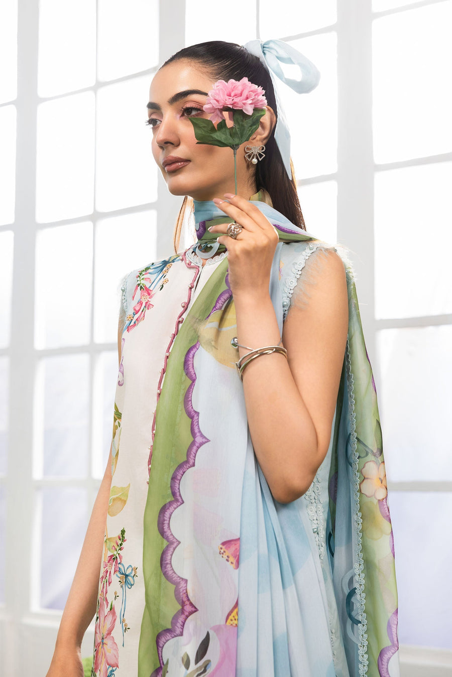 Maria.B M.Basics Embroidered Lawn Unstitched 3Pc Suit MB-CUSV14-05A