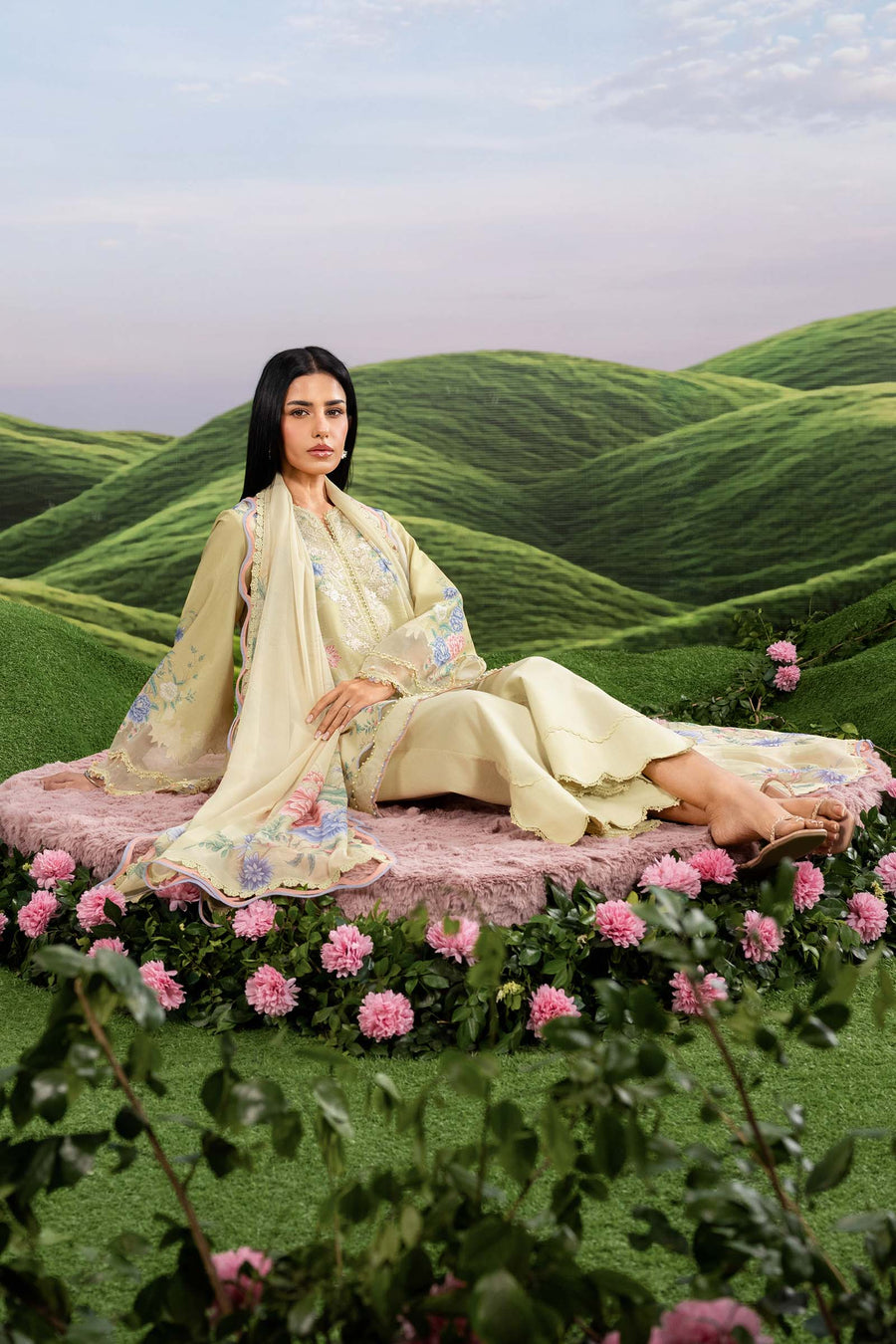 Maria.B M.Basics Embroidered Lawn Unstitched 3Pc Suit MB-CUSV14-11A