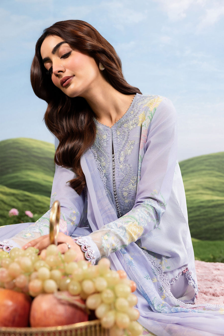 Maria.B M.Basics Embroidered Lawn Unstitched 3Pc Suit MB-CUSV14-11B