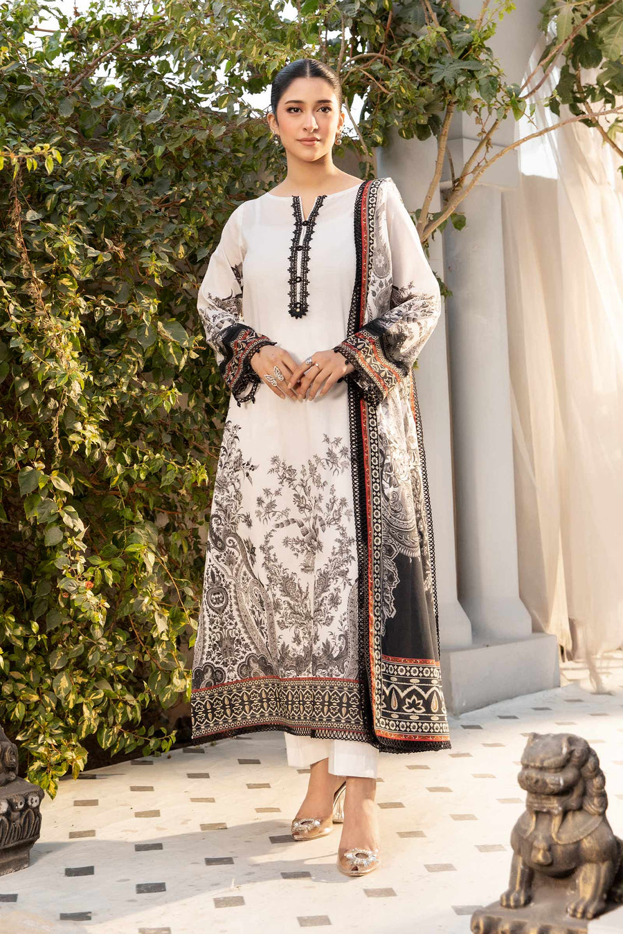 Maria.B M.Basics Elaheh Printed Lawn Unstitched 3Pc Suit MB-ELHV1-05