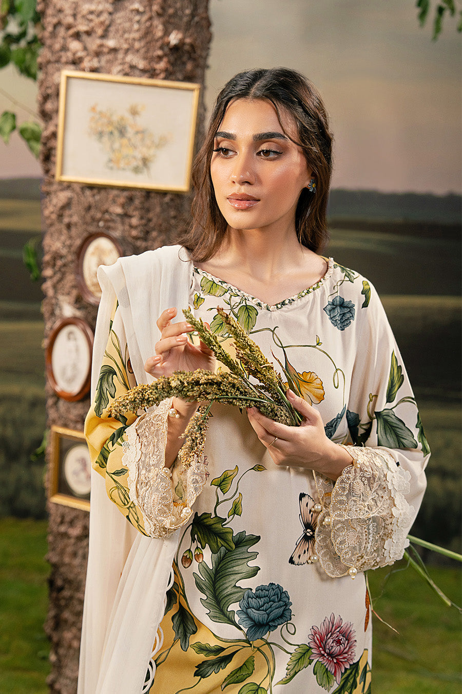 Maria.B M.Basics Embroidered Arabic Lawn Unstitched 3Pc Suit D-07A
