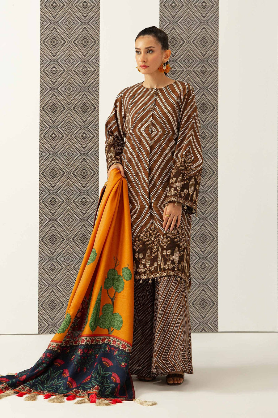 M.Basics by Maria.B Unstitched Embroidered Khaddar 3Pc Suit MB-US23-208-B
