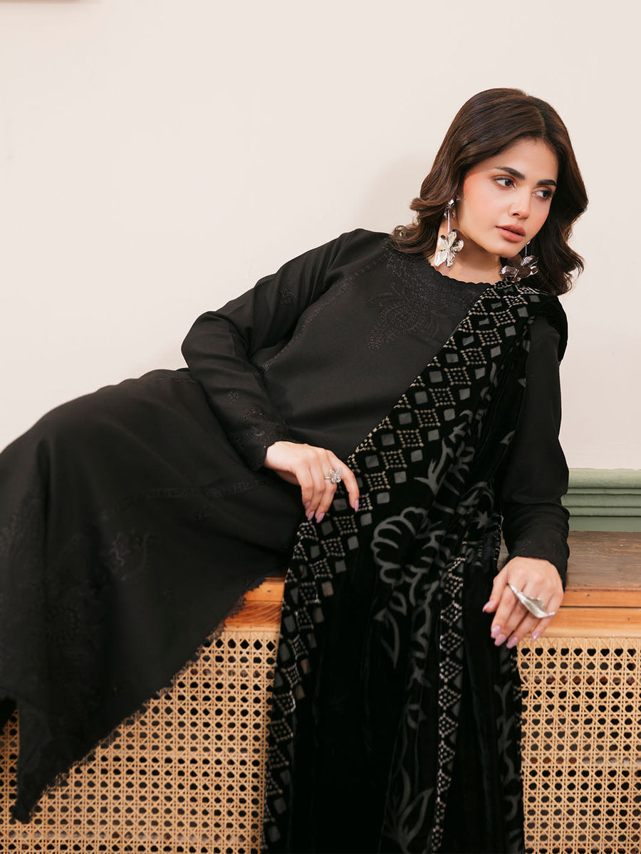 CELTS Mayal Premium Embroidered Dhanak Unstitched 3Pc Suit D-05