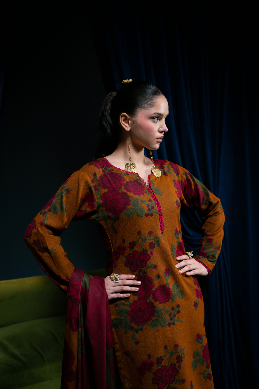 Feathers Digital Printed Dhanak Unstitched 3Pc Suit MEHRUNISA-FT418