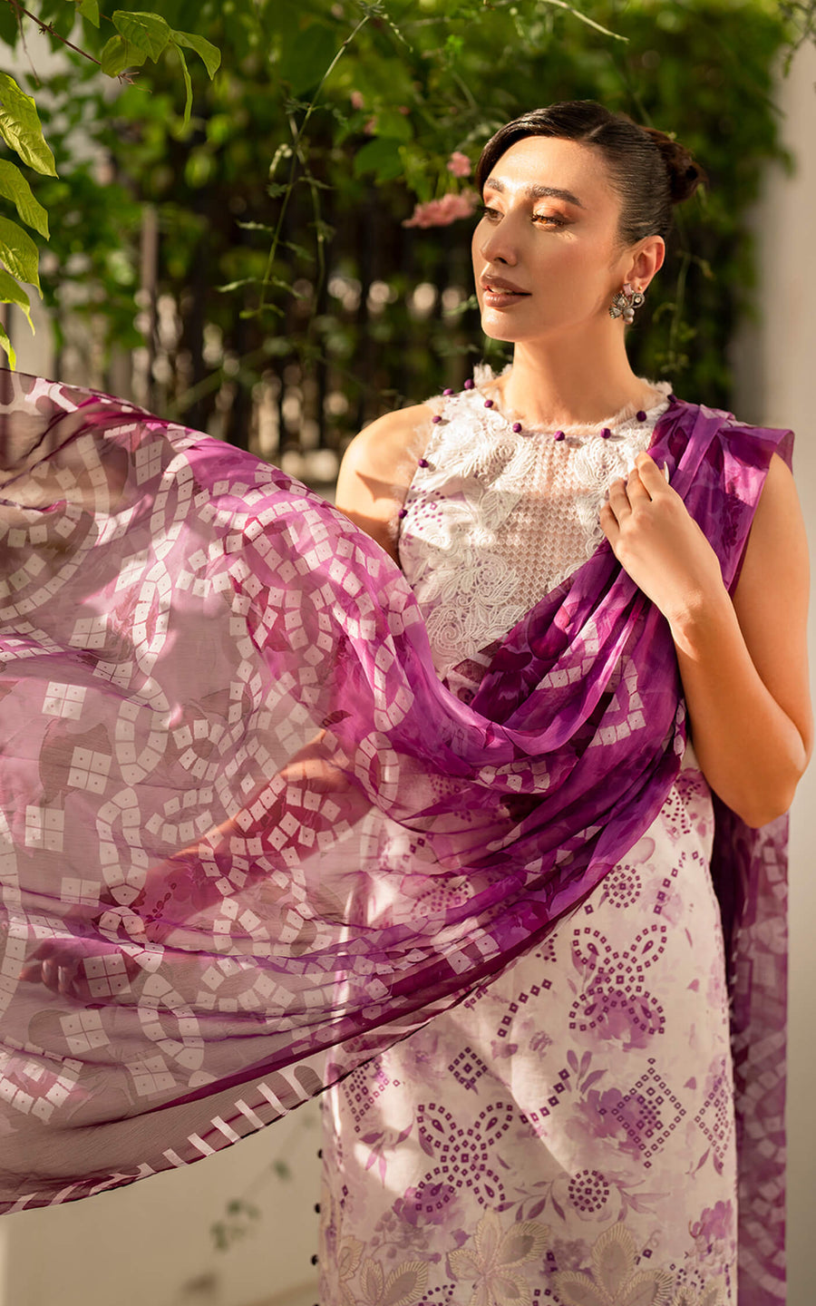 Meraki by Asifa & Nabeel Embroidered Lawn Unstitched 3Pc Suit MK-10 Reshmi