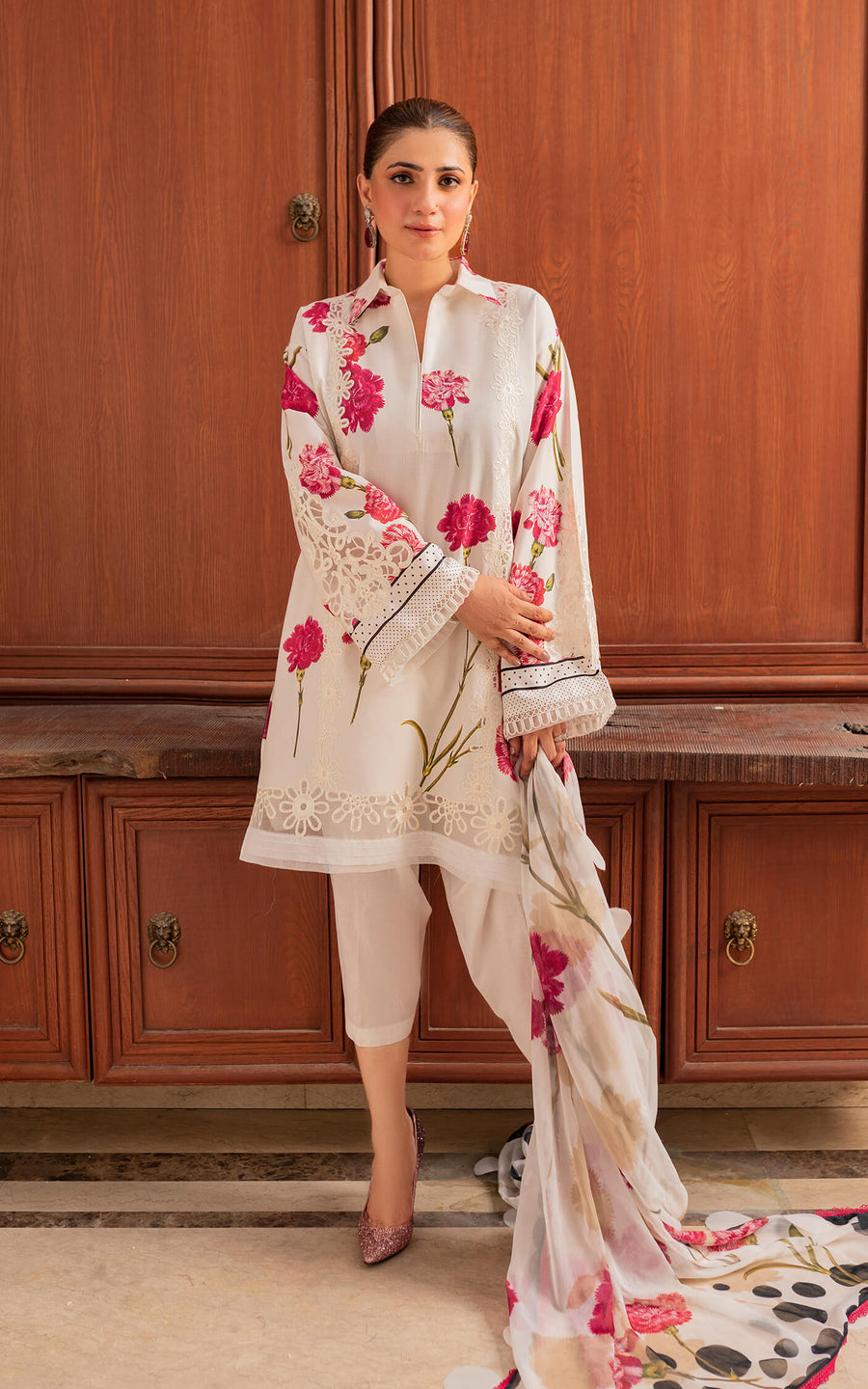 Meraki by Asifa & Nabeel Embroidered Lawn Unstitched 3Pc Suit MK-12 Guldasta