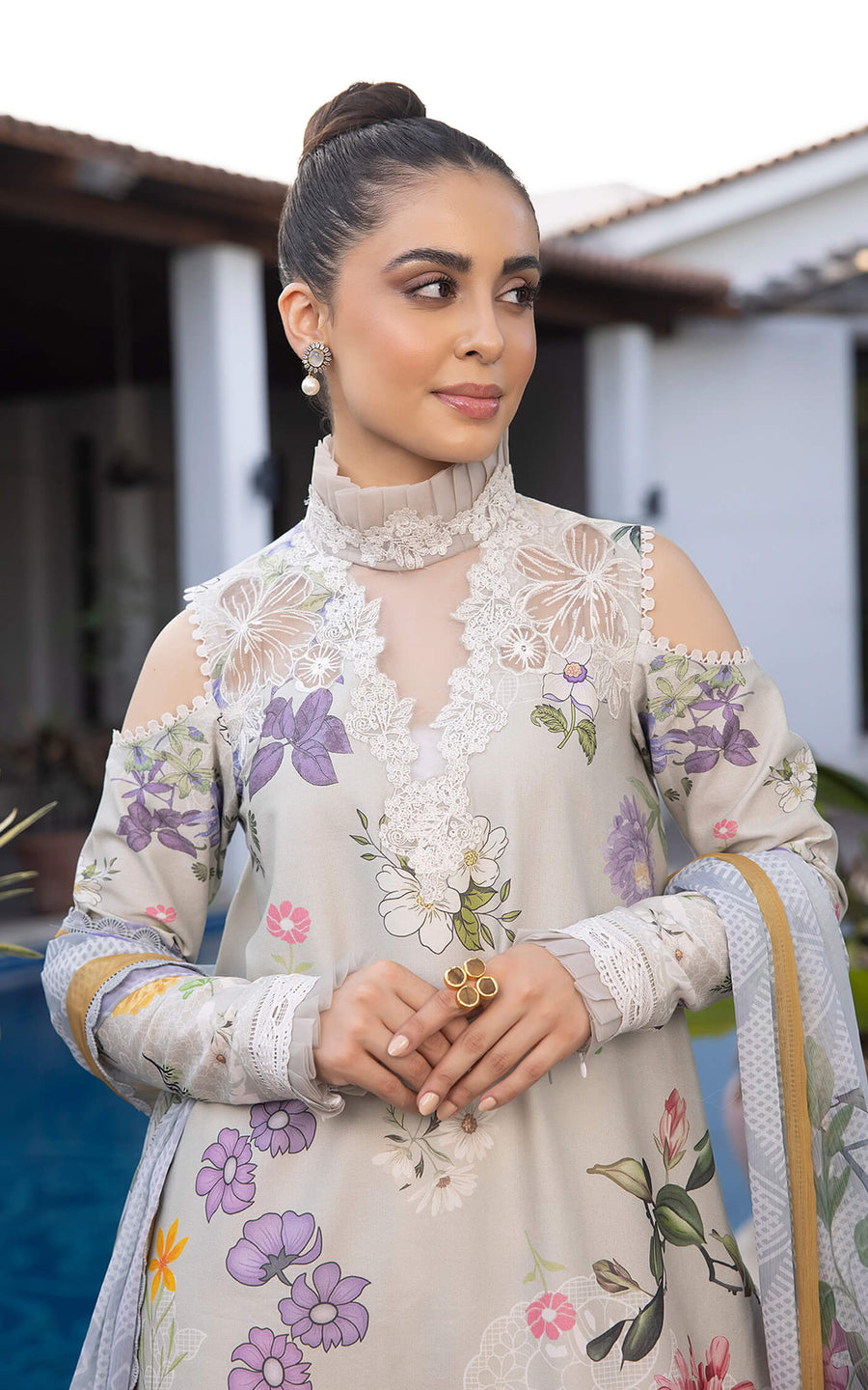 Meraki by Asifa & Nabeel Embroidered Lawn Unstitched 3Pc Suit MK-16 Sarmayi
