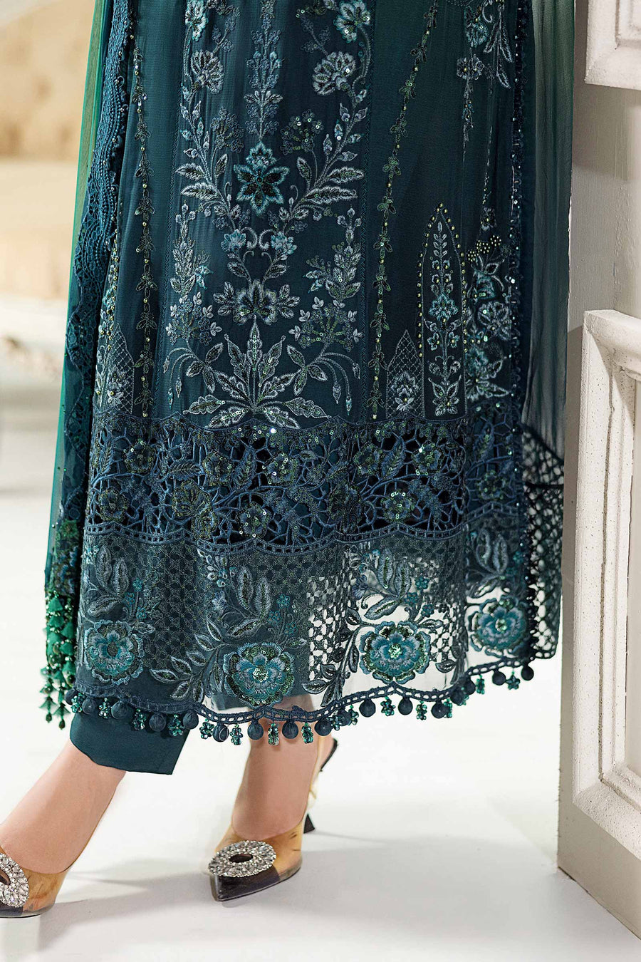 Maria B Embroidered Luxury Chiffon Unstitched 3Pc Suit MPC-25-106