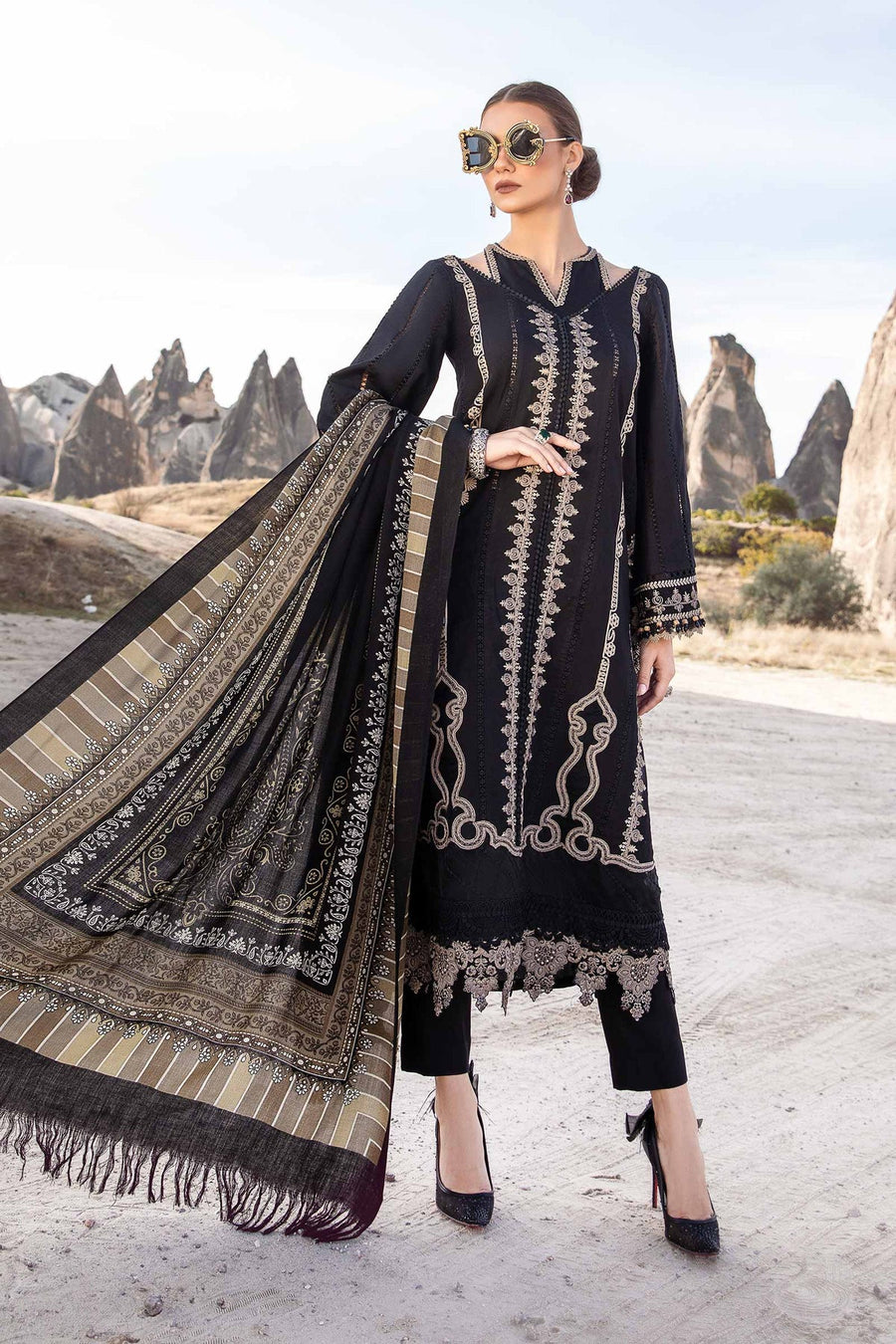 Maria.B MPrints Embroidered Linen Unstitched 3Pc Suit MPT-2002-B