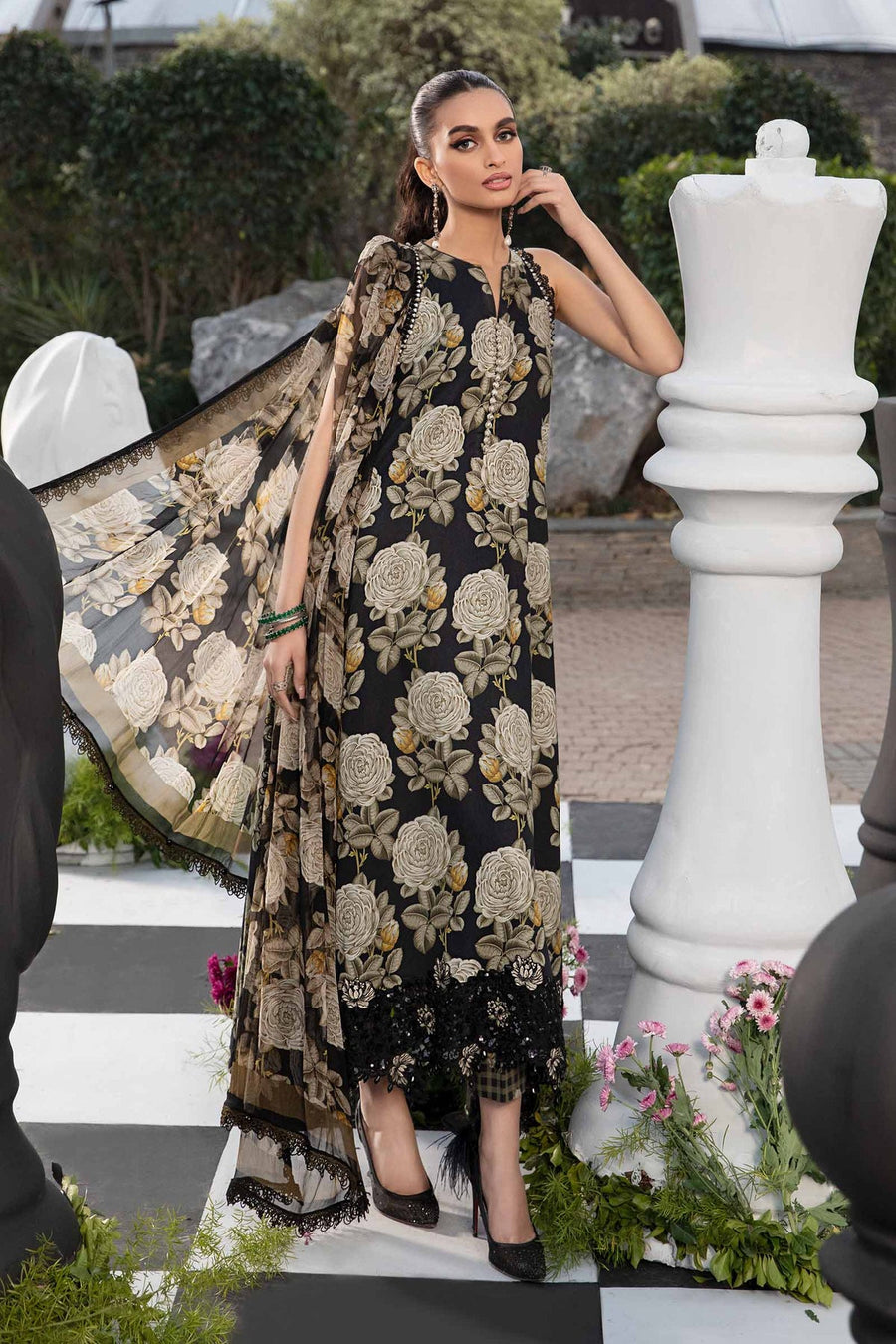 Maria.B M.Prints Unstitched Embroidered Lawn 3Pc Suit MPT-2103-B