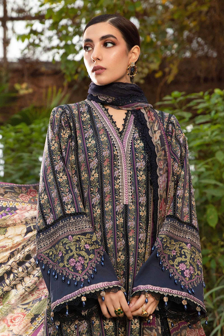 Maria.B M.Prints Unstitched Embroidered Lawn 3Pc Suit MPT-2107-B