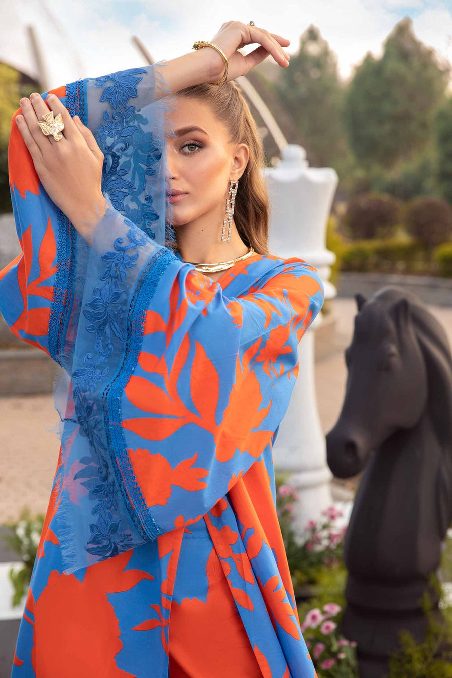 Maria.B M.Prints Unstitched Embroidered Lawn 3Pc Suit MPT-2111-B