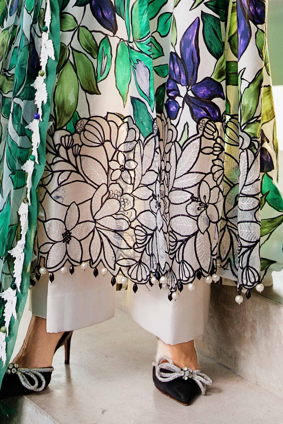 Maria.B MPrints Embroidered Lawn Unstitched 3Pc Suit MPT-2505-A