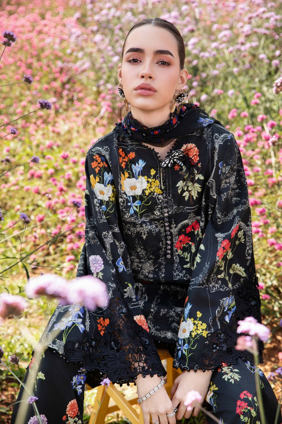Maria.B MPrints Embroidered Lawn Unstitched 3Pc Suit MPT-2511-B