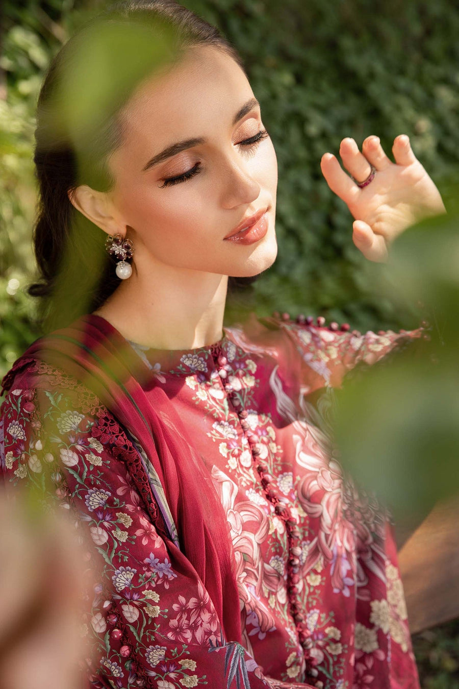 Maria.B MPrints Embroidered Lawn Unstitched 3Pc Suit MPT-2514-B
