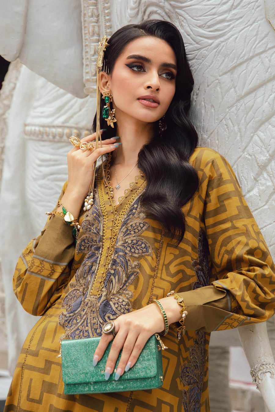 Maria.B MPrints Embroidered Cambric Unstitched 3Pc Suit MPT-2703-A