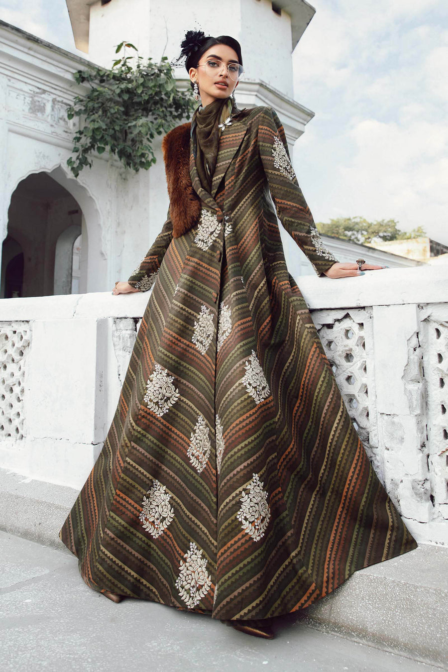 Maria.B MPrints Embroidered Cambric Unstitched 3Pc Suit MPT-2705-B