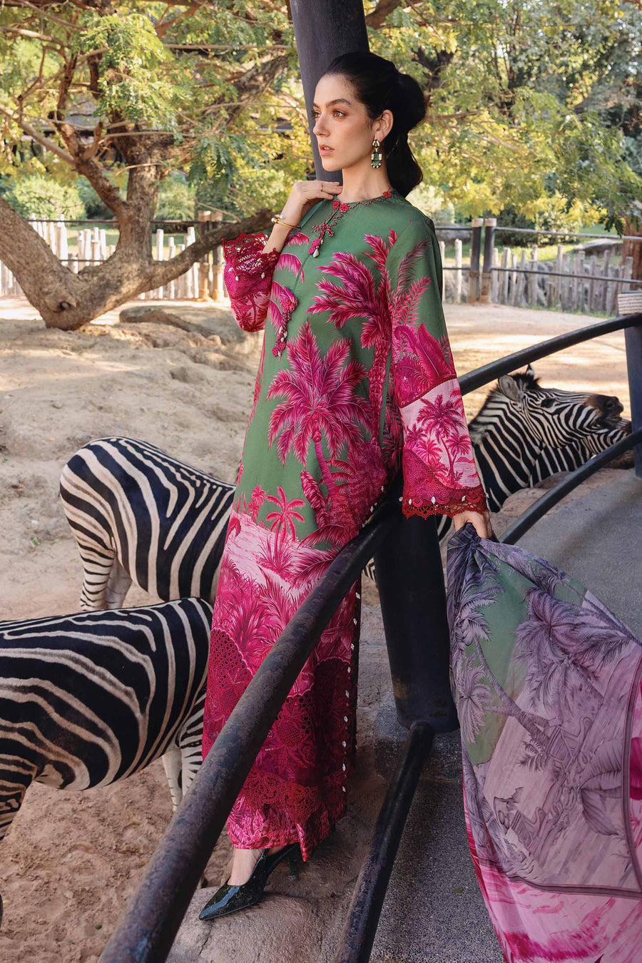 Maria.B MPrints Embroidered Lawn Unstitched 3Pc Suit MPT-2911-B