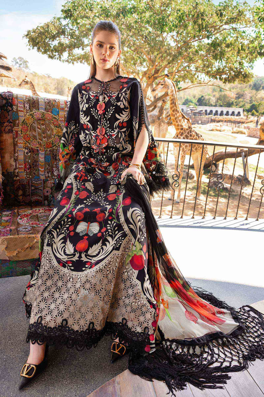 Maria.B MPrints Embroidered Lawn Unstitched 3Pc Suit MPT-2912-B