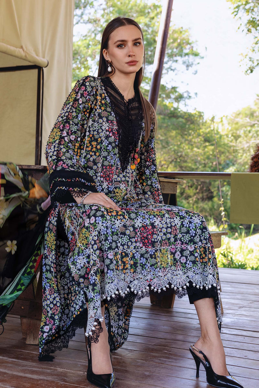 Maria.B MPrints Embroidered Lawn Unstitched 3Pc Suit MPT-2914-B
