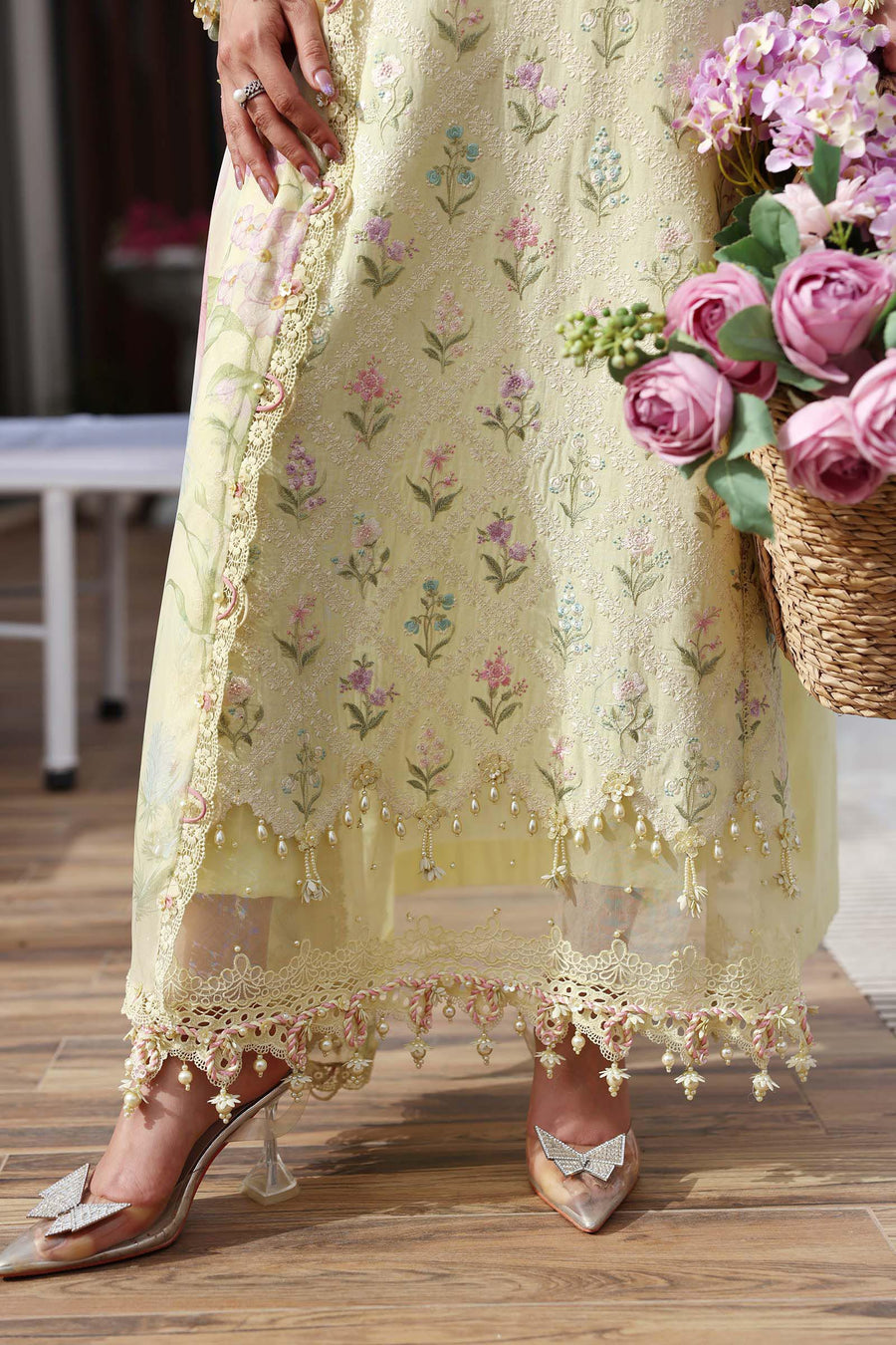 Maria.B MPrints Embroidered Lawn Unstitched 3Pc Suit MPT-3001-A