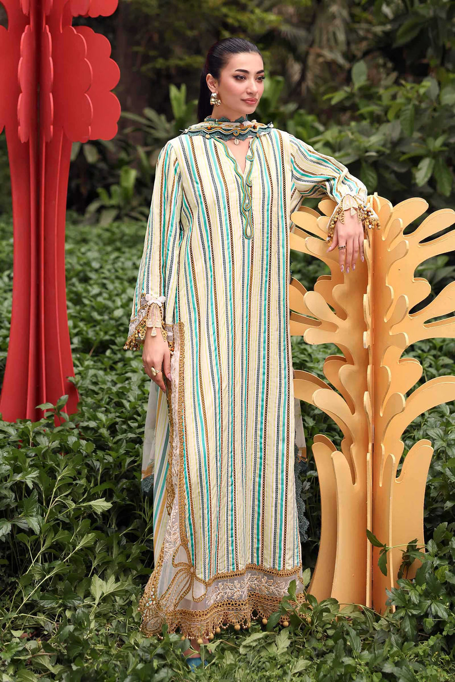 Maria.B MPrints Embroidered Lawn Unstitched 3Pc Suit MPT-3002-B