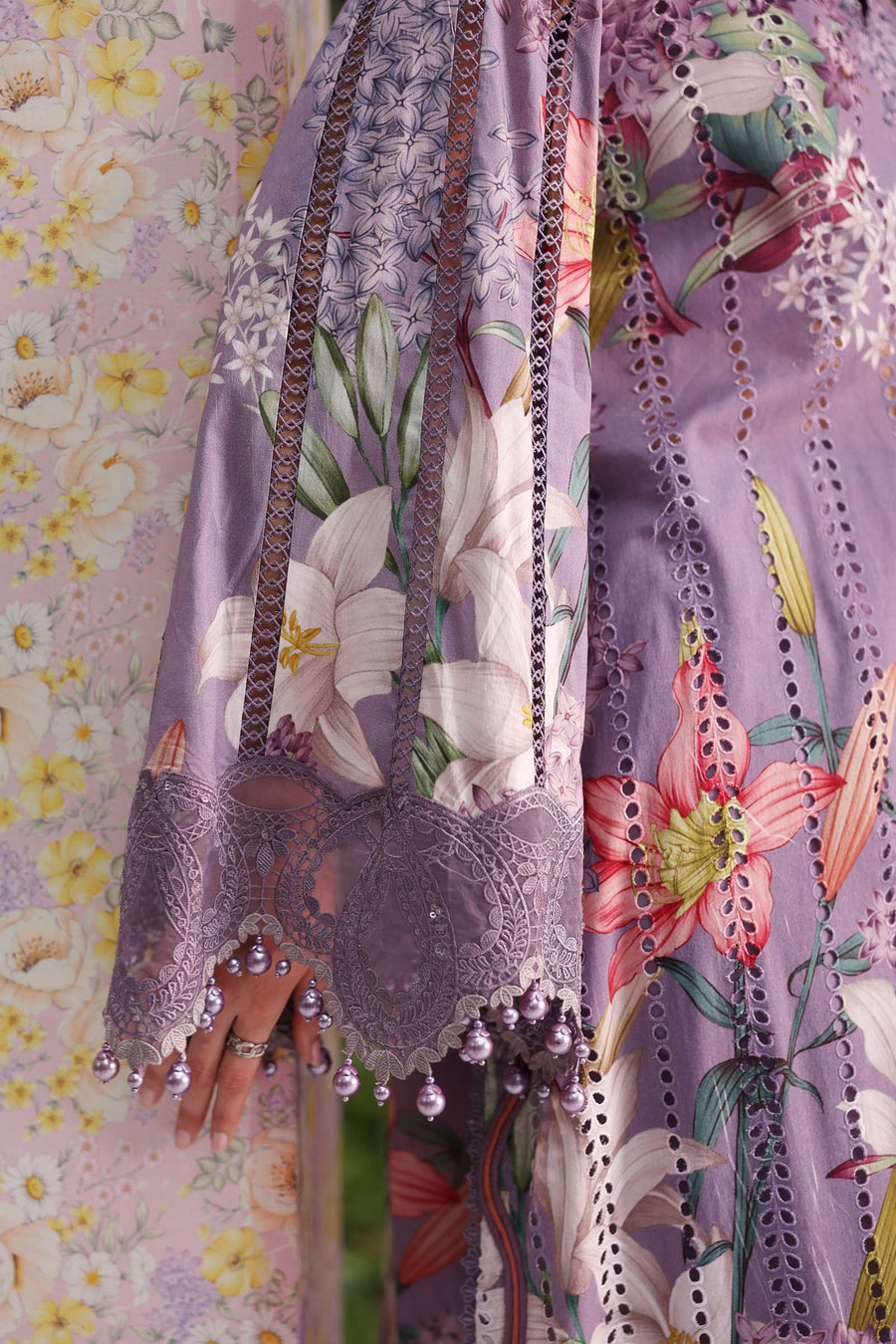 Maria.B MPrints Embroidered Lawn Unstitched 3Pc Suit MPT-3006-B